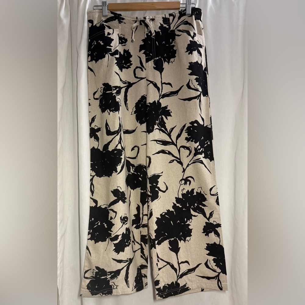 Womyn Linen Blend Floral Pants Size 6